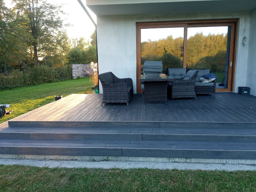 Taras z desek kompozytowych tarasowych